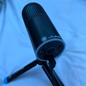 Stand up gaming microphone